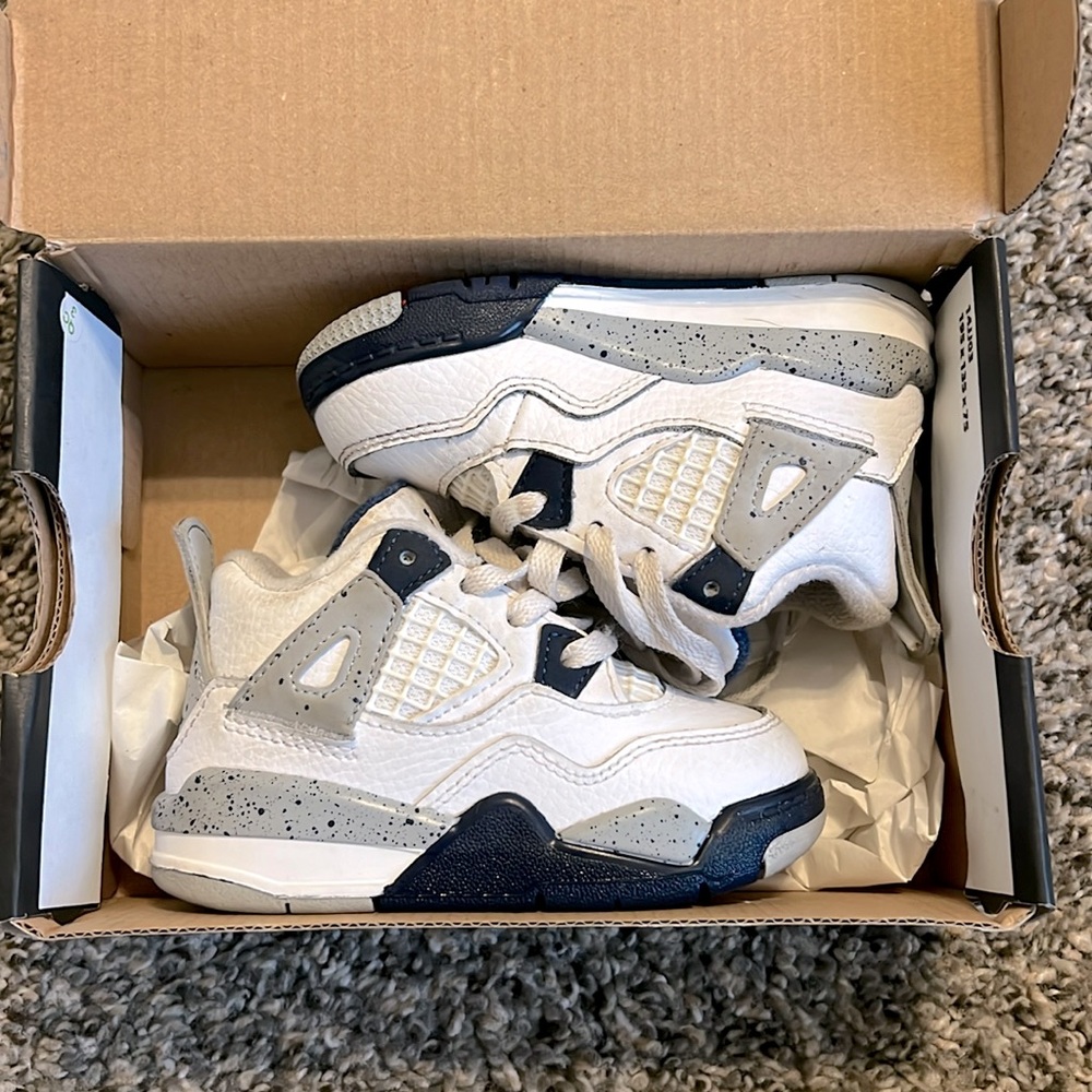 Jordan 4 Retro - Toddler size 5c